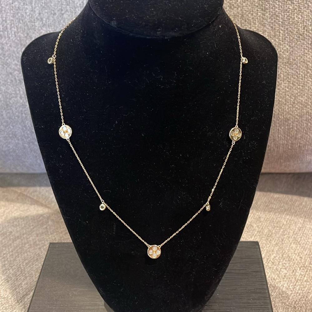 Gold Necklace with Circular Charms and Long Chain